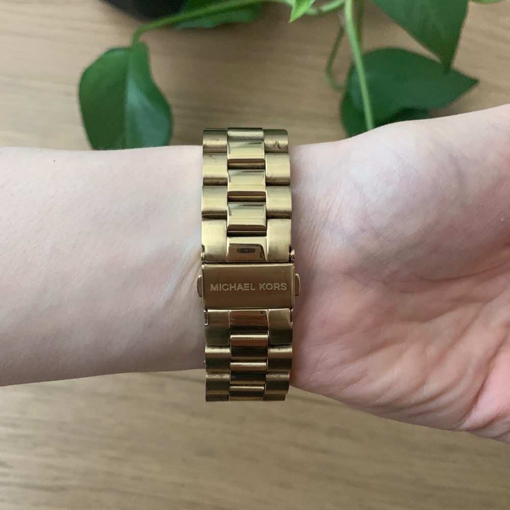 Michael Kors gold women’s watch - Picture 4 of 6